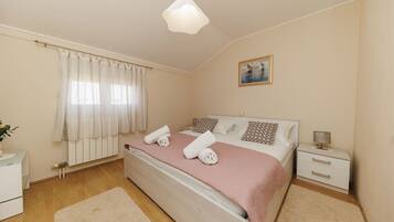 Apartment (A1)