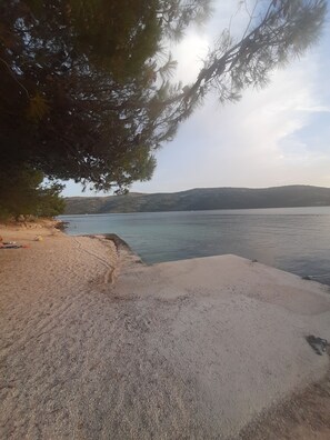Beach - Apartments Gunja (Marina)