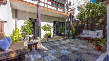 House | Terrace/patio