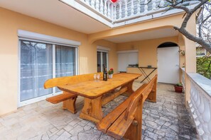 Apartment (A1) | Terrace/patio - Apartments Natalija (Novi Vinodolski)