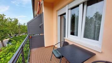 Apartment (A2) | Balcony