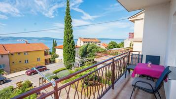 Apartamento (A1) | Restaurante al aire libre
