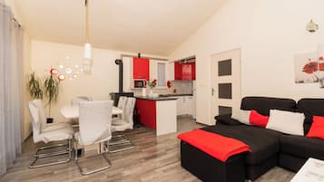 Apartment (A2) | Living room