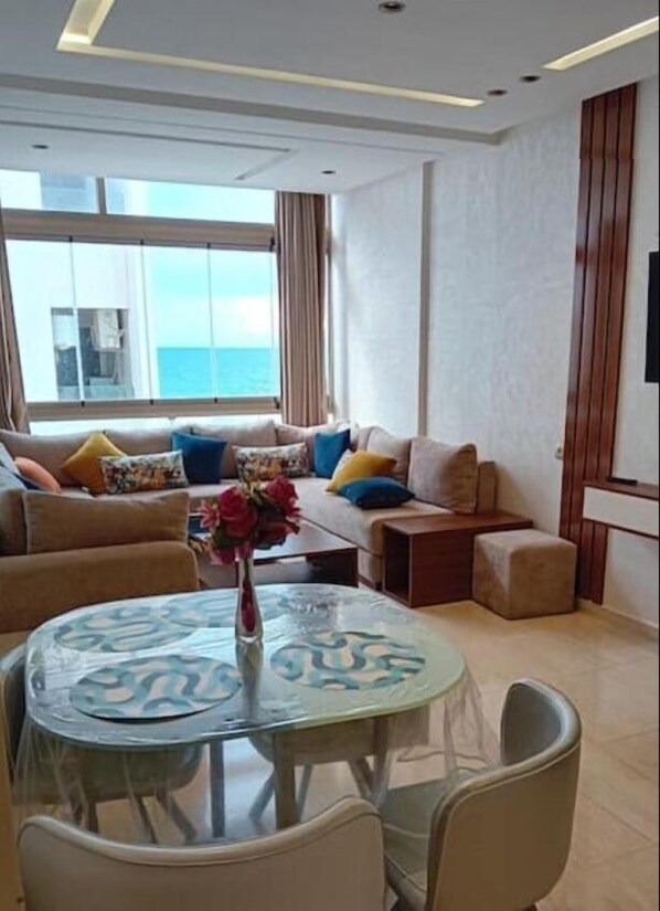 Interior - 🏖️ Furnished studio with sea view - comfort & charm (Kénitra)