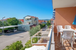 Apartment (A1) | Balcony - Apartments Etera (Sveti Filip i Jakov)