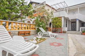 Courtyard - Apartment Rota (Sveti Filip i Jakov)