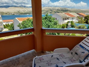 Apartment (A2) | Terrace/patio - Apartments Clair (Pag)