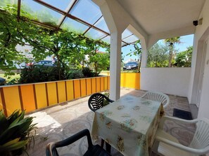 Apartment (A1) | Terrace/patio - Apartment Ankica (Punat)