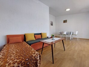 Apartment (A2) | Living room - Apartment Ankica (Punat)