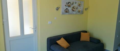 อพาร์ทเมนท์ (A1) | ห้องนั่งเล่น