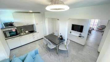 Apartment (A2) | Private kitchen | Fridge, microwave, oven, stovetop