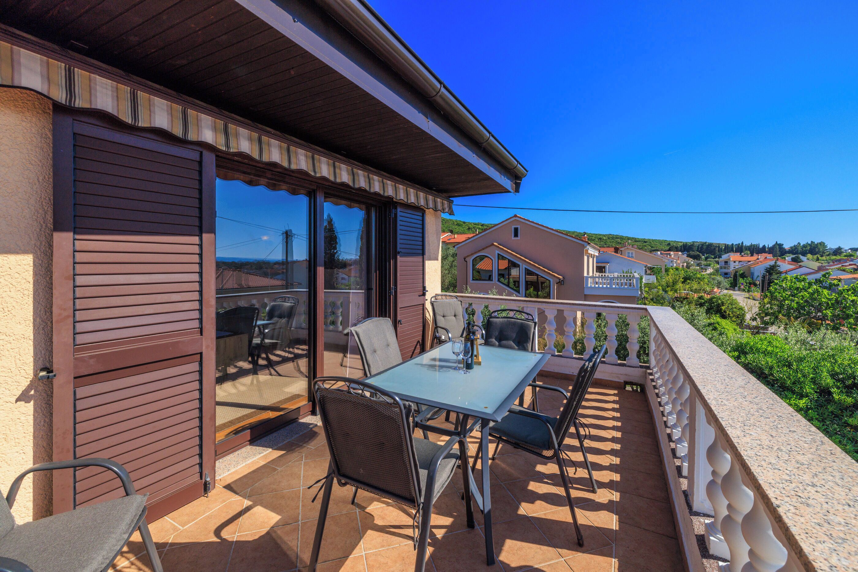 Huoneisto (A2) | Parveke