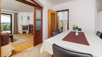 Apartment (A1) | Speisen