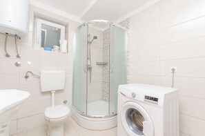 Apartment (A2) | Bathroom - Apartment Island Sun Terrace (Sibenik)