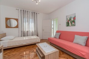 Apartment (A1) | Living room - Apartment Island Sun Terrace (Sibenik)