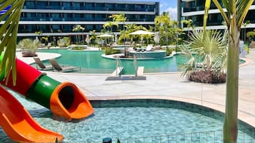 Basic Studio | Pool | 4 outdoor pools