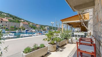 Studio (A1) | Water view