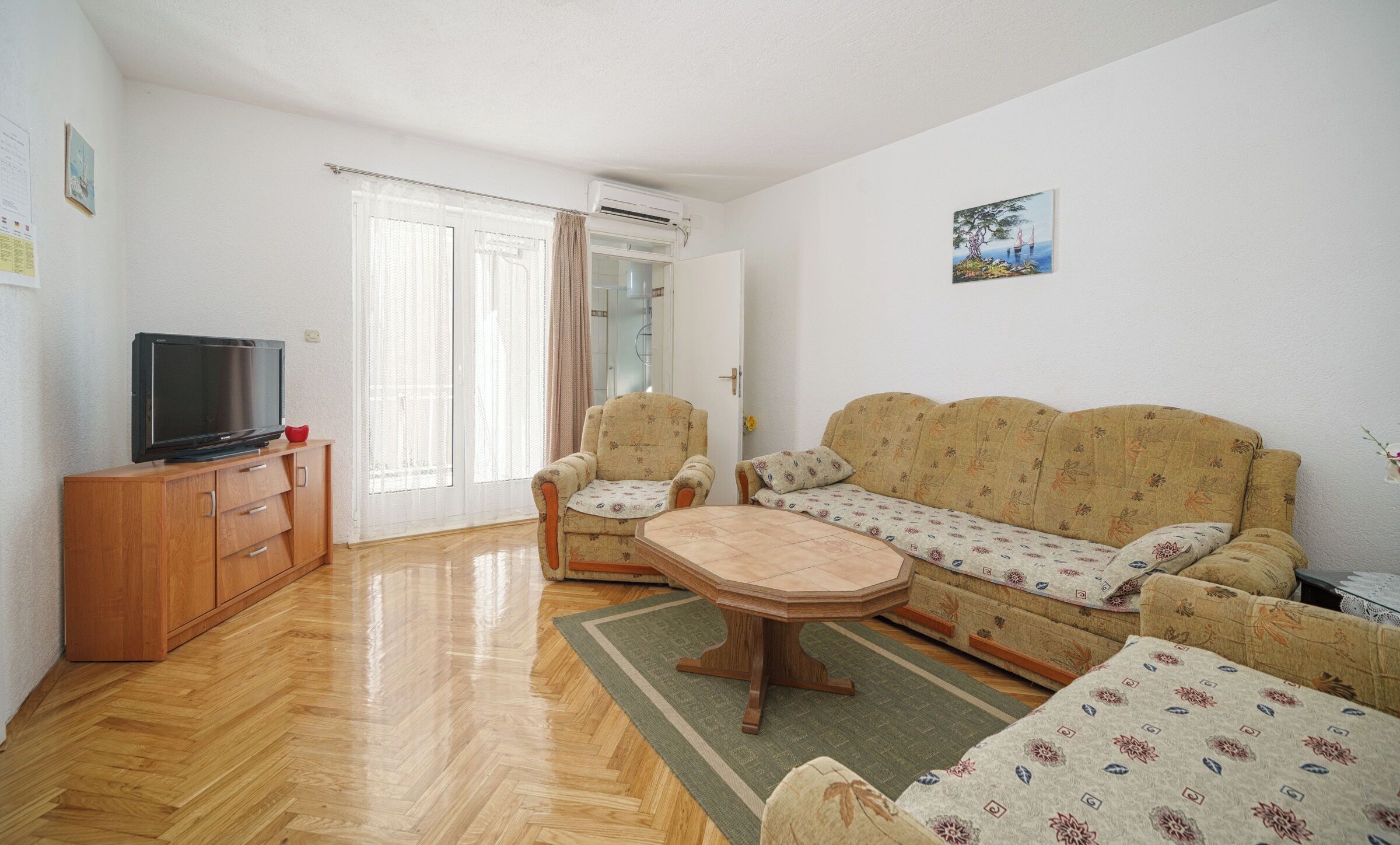 Apartment (A2) | Living room