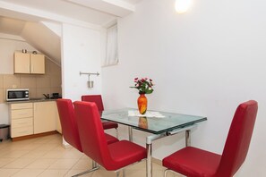 Apartment (A1) | Dining - Apartment Pave by Zamalin Beach (Tribunj)