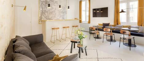 Televisio, työhuone