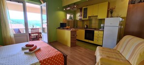 Studio (A3) | Iron/ironing board, free WiFi - Apartments The View (Jelsa)
