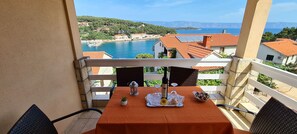 Water view - Apartments The View (Jelsa)