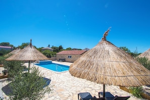 Courtyard - Mobile Home Banovi Dvori II (Tisno)
