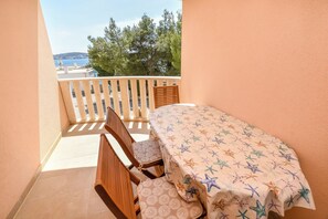 Apartamento (A1) | Vista para a água