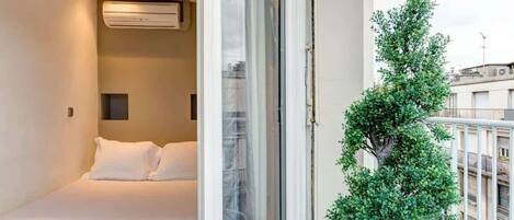 Strykejern/-brett, wi-fi og sengetøy