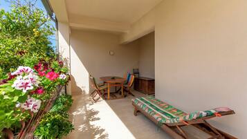 Apartment (A1) | Terrace/patio