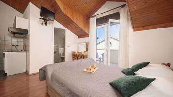 Studio (A7) | Free WiFi