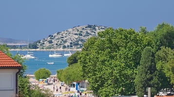 Studio (A6) | Quang cảnh mặt nước