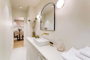 Interior - Apartment Opera Drouot One (Paris)