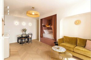 TV - Apartment Opera Drouot One (Paris)