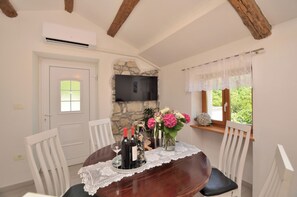 Apartment (A1) | Dining - House Carlo (Krsan)
