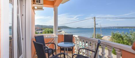 Apartment (A3) | Balkon