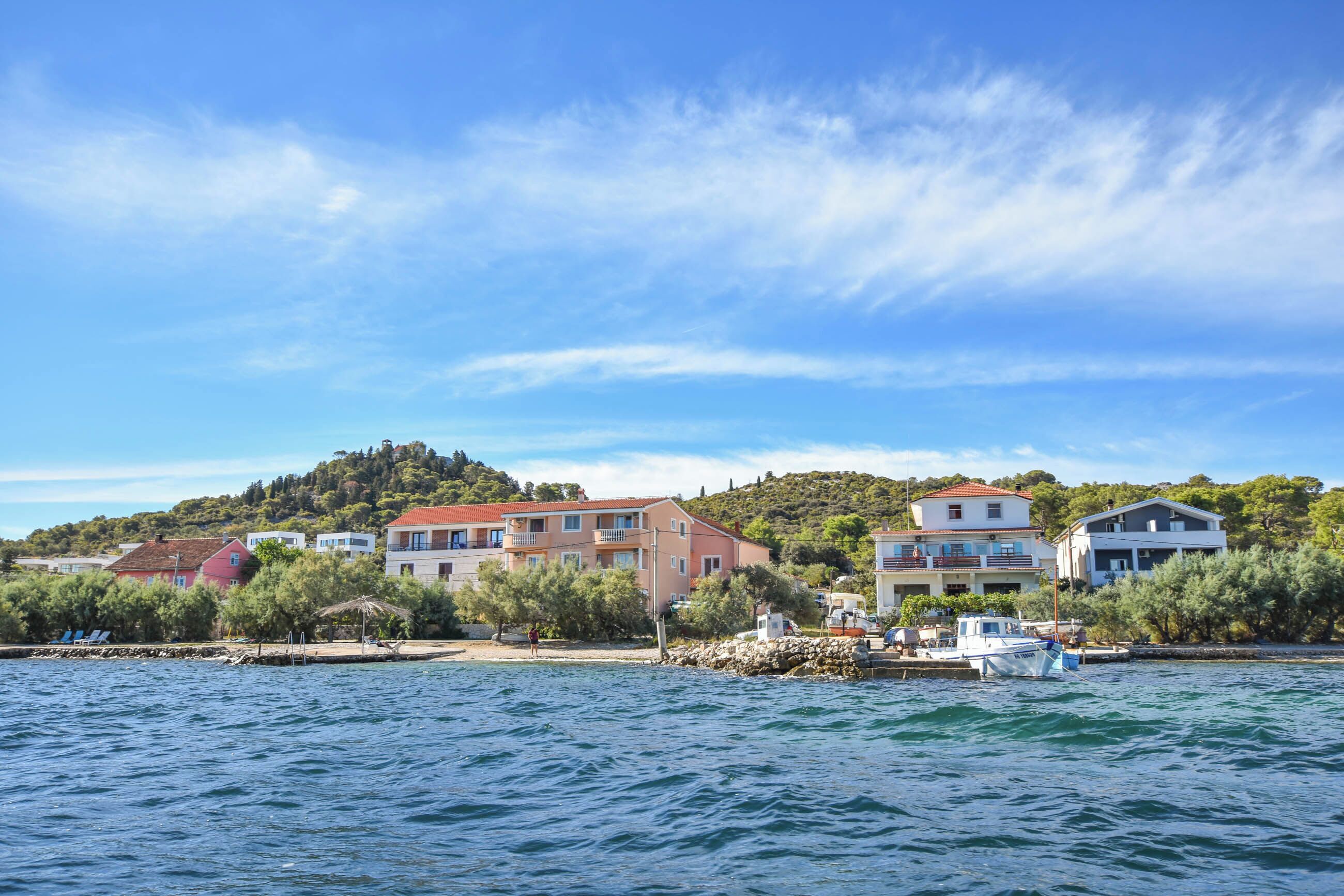 Perincian bahagian luar