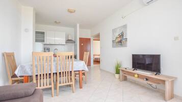 Apartment (A1) | Bahagian dalam