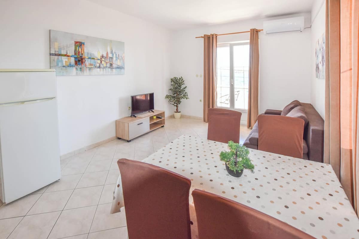 Apartment (A4) | Interior