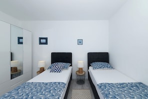 Apartment (A1) | Free WiFi - Apartment Zamalin Seaview (Tribunj)