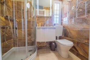 Apartemen (A1) | Kamar mandi