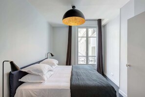 4 bedrooms, iron/ironing board, travel cot, WiFi - Habitat Parisien - 4BR/4BA Air Con - Opera (Paris)
