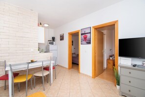 Apartment (A1) | Speisen