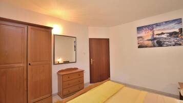 Apartment (A1) | Iron/ironing board, free WiFi