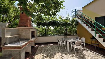 Apartment (A2) | Terrace/patio