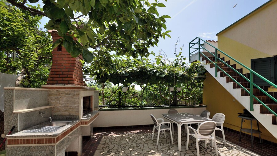 Apartments Pintur