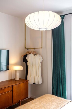 Interior - Habitat Parisien - 2BR/2BA AC Madeleine Opera II (Paris)