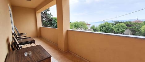 Apartment (A1) | Balcony