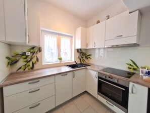 Apartment (A1) | Private kitchen - Apartments Toby (Novi Vinodolski)
