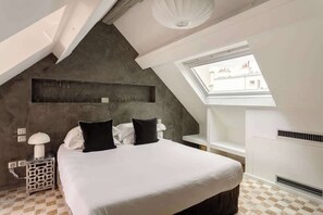 1 bedroom, iron/ironing board, travel cot, WiFi - Habitat Parisien -Duplex 1BR/1BA with AC - Marais (Paris)